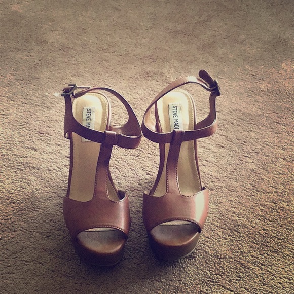 Gently worn Wedge Heeled Sandals - Picture 1 of 3